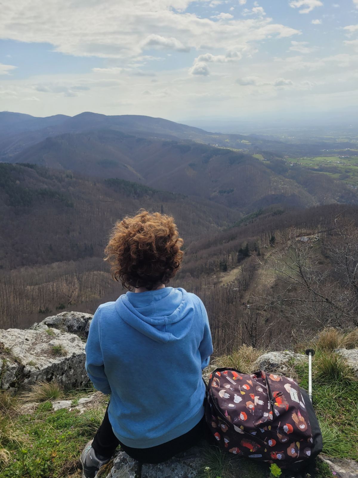 Pogled sa vrha Kozaračkog kamena (658 m nadmorske visine, autorska fotografija). vatramedicine.com