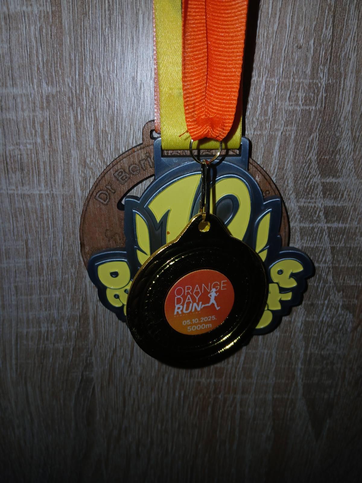 Lična kolekcija medalja sa trka (privatna galerija).
